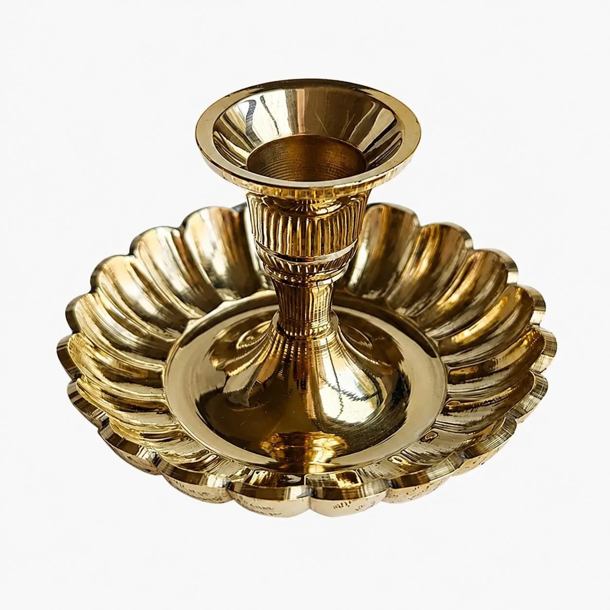Scalloped Lace Candlestick